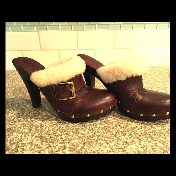 MICHAEL Michael Kors Shoes - Michael Kors brown leather shearling lined miles