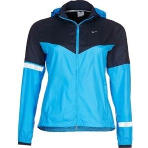(On hold)NIKE running windbreaker. Size MT