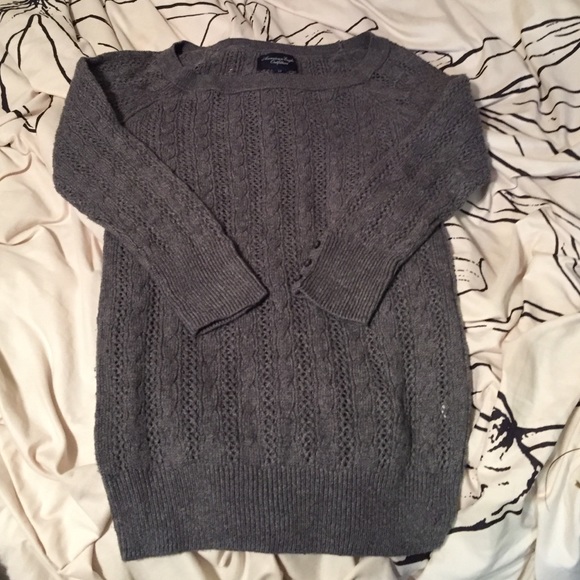 American eagle sweater