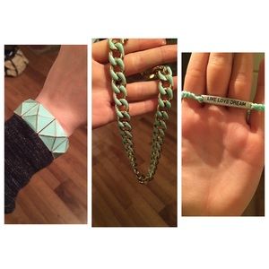 Cute jewelry set💚✨