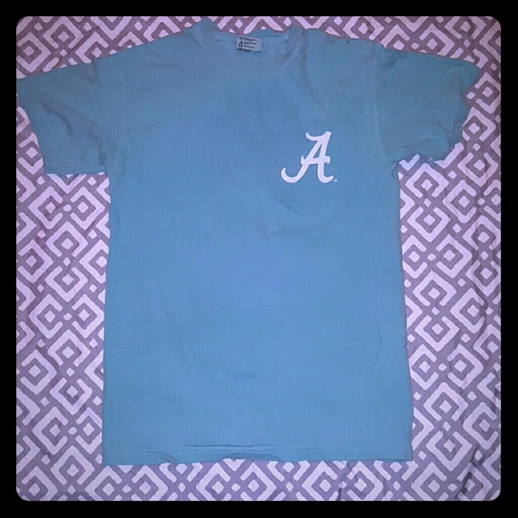 SALE EVERYTHING MUST GO. Or going to goodwill