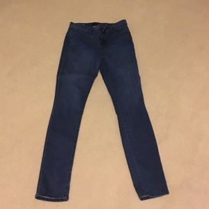 J Brand Skinny Leg in Malta