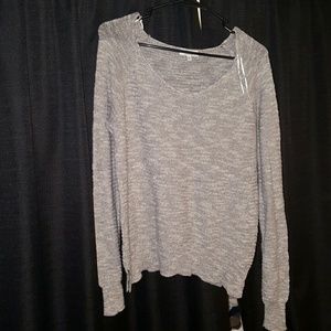 Long sleeve gray sweater