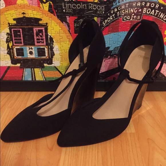 High heel close toe shoes