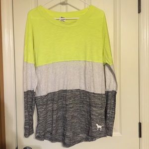 VS Pink long sleeve tee