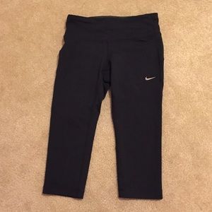 Nike epic lux capris xs