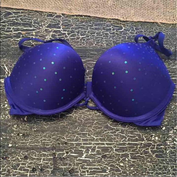 Victoria's Secret miraculous plunge 32C NWOT