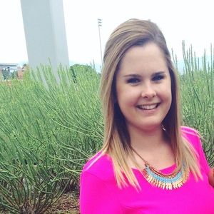 Meet your Posher, Isabel