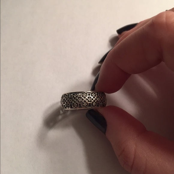 Pandora Intricate Lattice ring - Picture 2 of 2