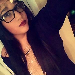 Meet your Posher, Karina