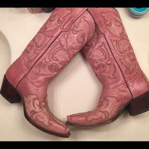 Corral Pink Cowboy boots size 8