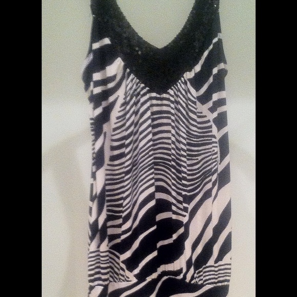 TWENTY ONE BEAUTIFUL SLEEVELESS BLOUSE FINAL SALE