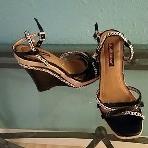 Chain embellished wedges