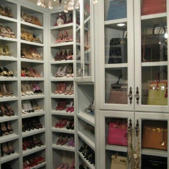 Everything must go - Picture 2 of 4