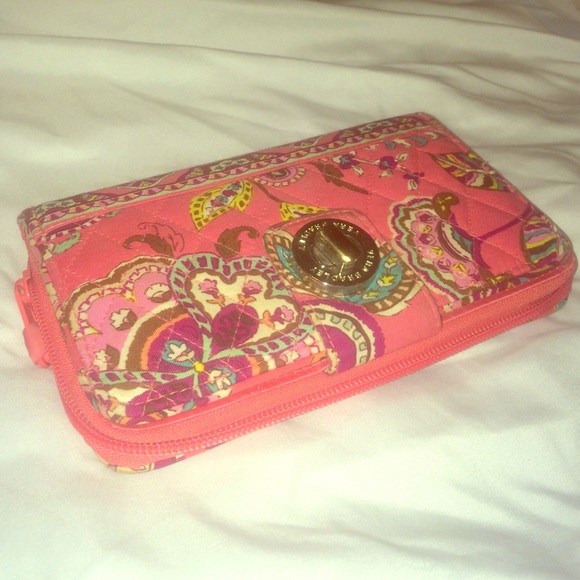 🌸Vera Bradley Floral Wallet/Clutch 🌸 - Picture 1 of 3