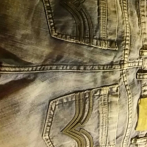 Jeans - Picture 2 of 3