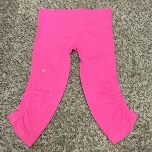 Lululemon Ebb and Flow Crops