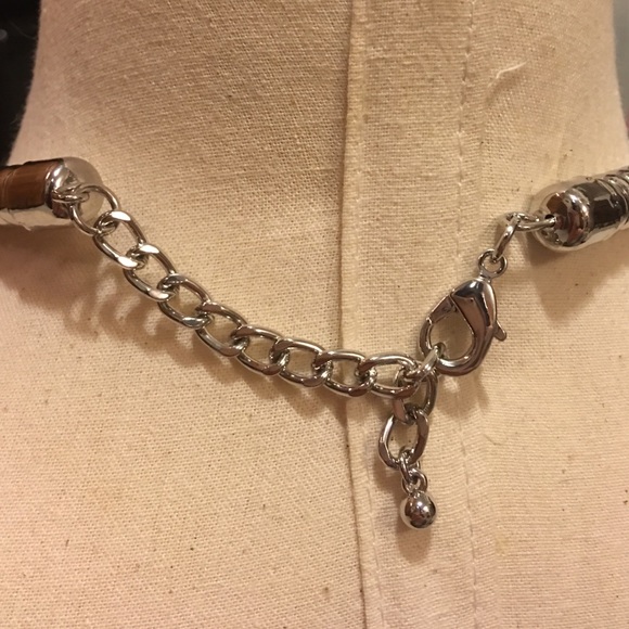 Choker Necklace - Picture 2 of 2