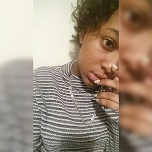 Meet your Posher, Lėe