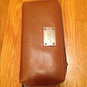 Michael Kors wallet