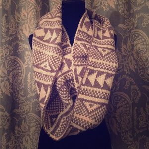 Beautiful Gray and Ivory Cowl Neck Scarf