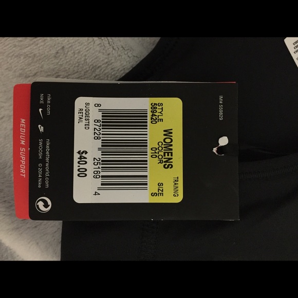 Nike sports bra - Picture 3 of 3