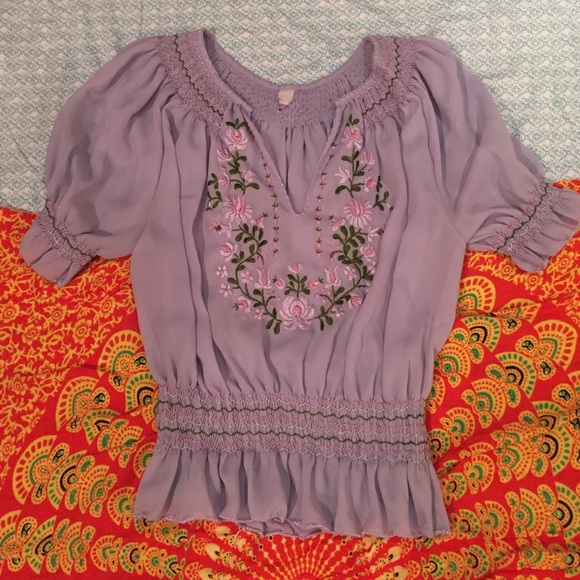 SALE! 🌸Boho peasant blouse, lilac 💐