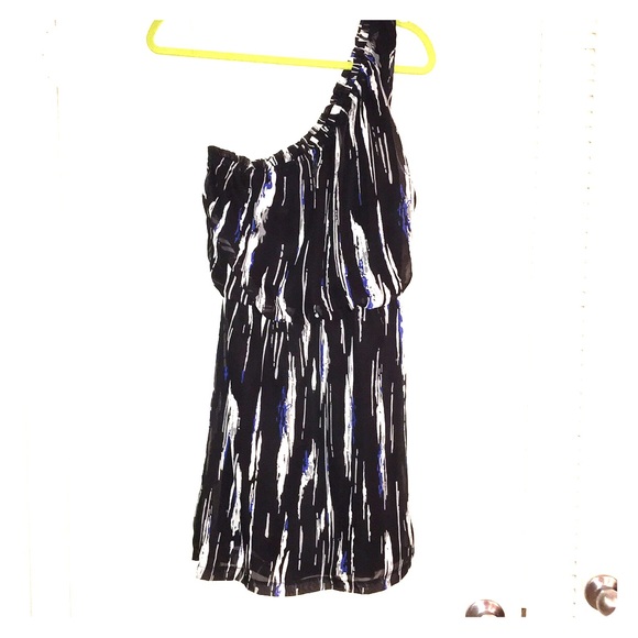 One shoulder dress