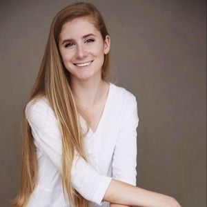 Meet your Posher, Andrea