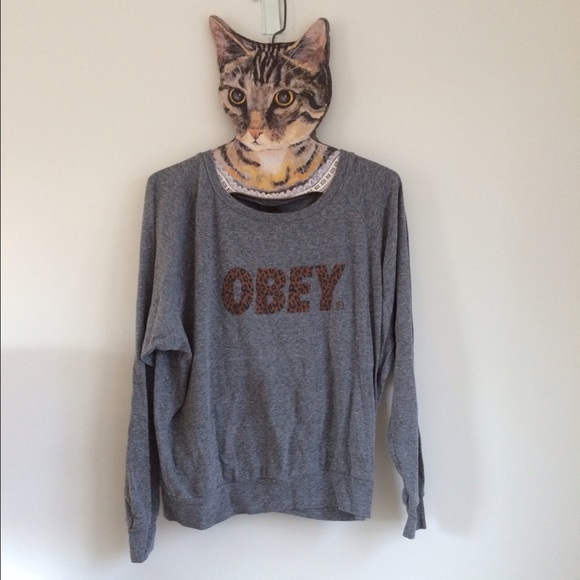 🆕 Obey leopard light crewneck sweatshirt