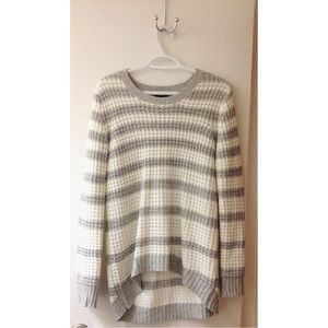 Rue 21 Gray and White Cable Knit Sweater