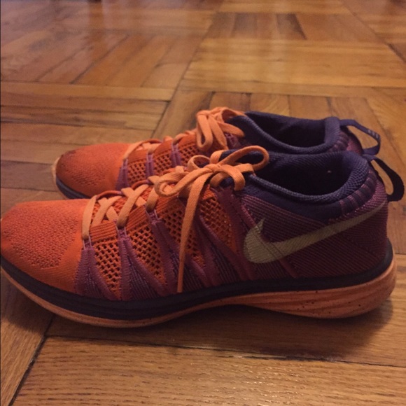 NIKE FLYKNIT 2