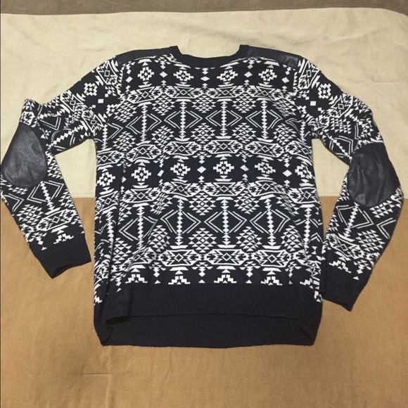 Men's Forever 21 Sweater.