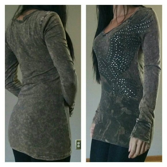Women's studded longsleeve by Daytrip