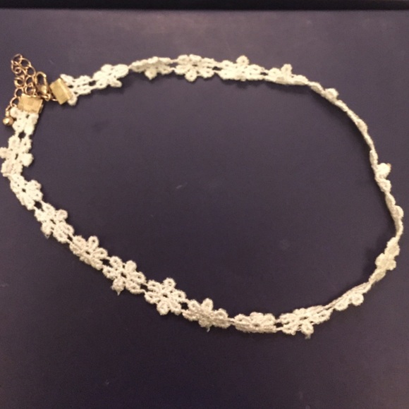 Forever 21 "choker" flower necklace