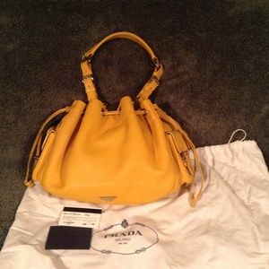 Prada shoulder bag soleil .. Daino life