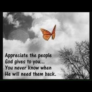 Meet your Posher, Leticia