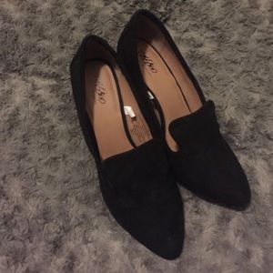 Mossimo black loafer heel