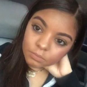Meet your Posher, Natalia