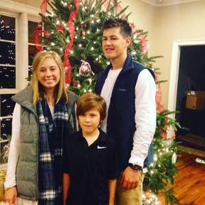 Meet your Posher, Dee