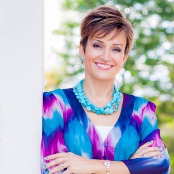 Meet your Posher, Bobbi