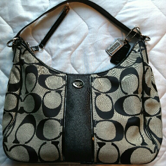 NWOT Authentic Coach Signature C Shoulder Bag