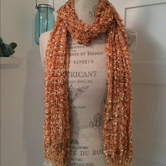 Loose Knit Scarf - Picture 2 of 4