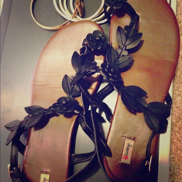 Sandals-size 8