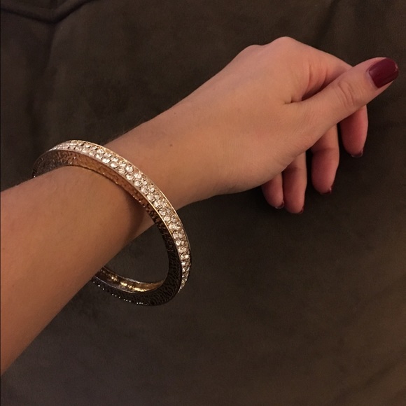 Gold rhinestone bangle - Picture 3 of 3