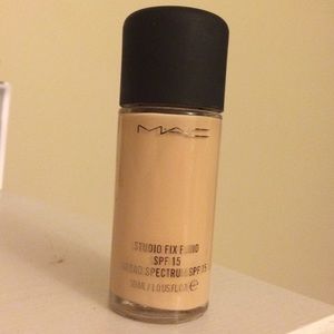 MAC Studio Fix Fluid