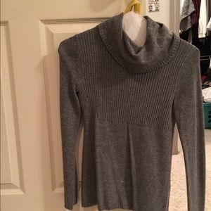 Banana Republic cashmere turtleneck