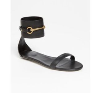 Looking for Gucci flat sandal