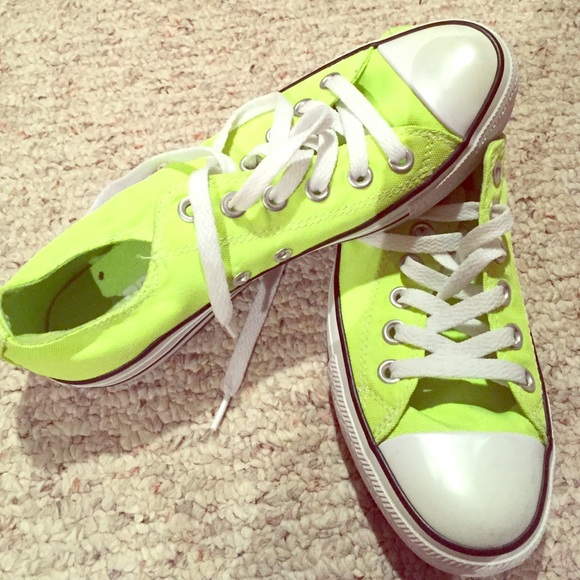 Neon converse.