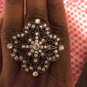 F21 Ring